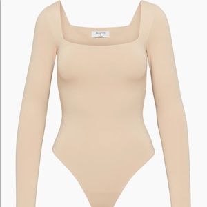 Babaton Contour Squareneck Longsleeve Bodysuit